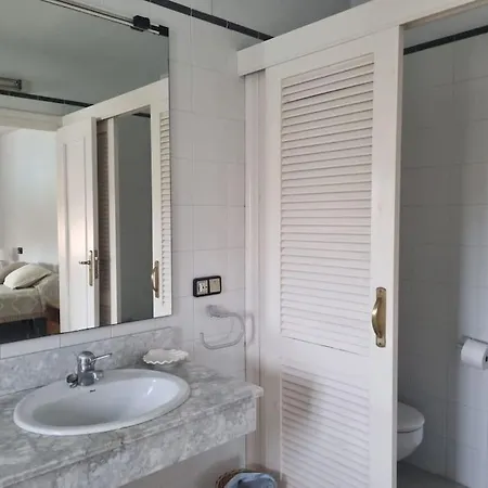 Apartmán 4adelfas4 *